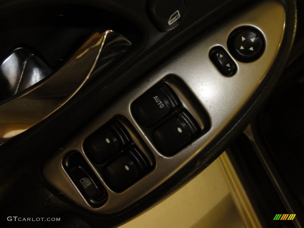 2006 Malibu Maxx LT Wagon - Silverstone Metallic / Ebony Black photo #14
