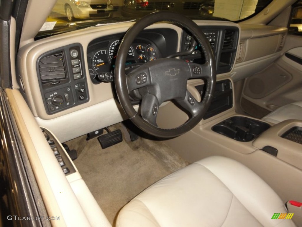 2003 Suburban 1500 LT 4x4 - Black / Tan/Neutral photo #11