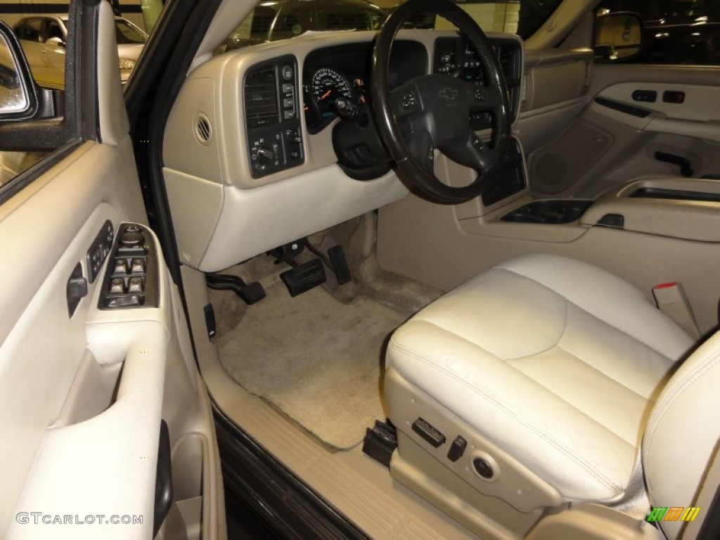 2003 Suburban 1500 LT 4x4 - Black / Tan/Neutral photo #12