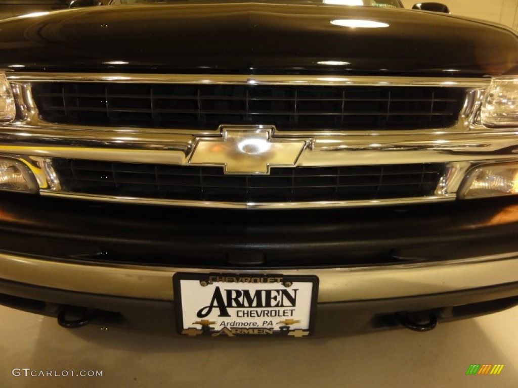 2003 Suburban 1500 LT 4x4 - Black / Tan/Neutral photo #28
