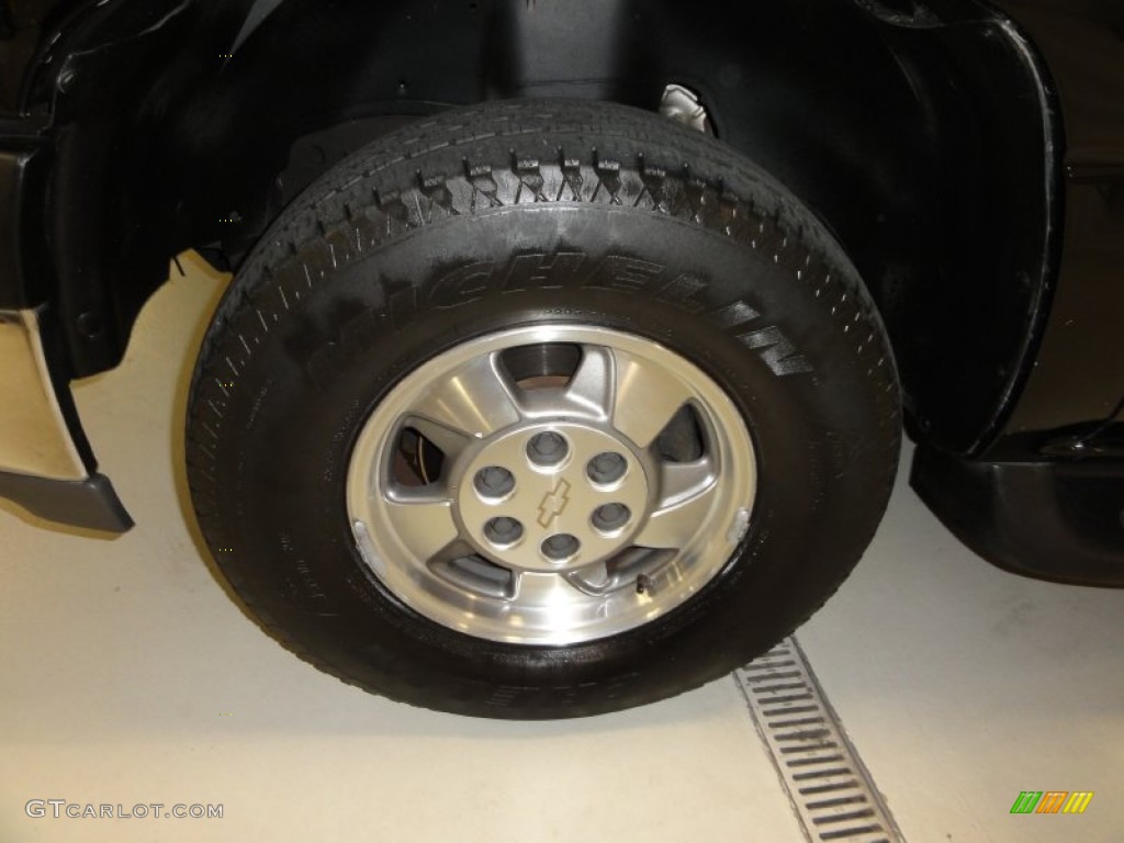 2003 Suburban 1500 LT 4x4 - Black / Tan/Neutral photo #29