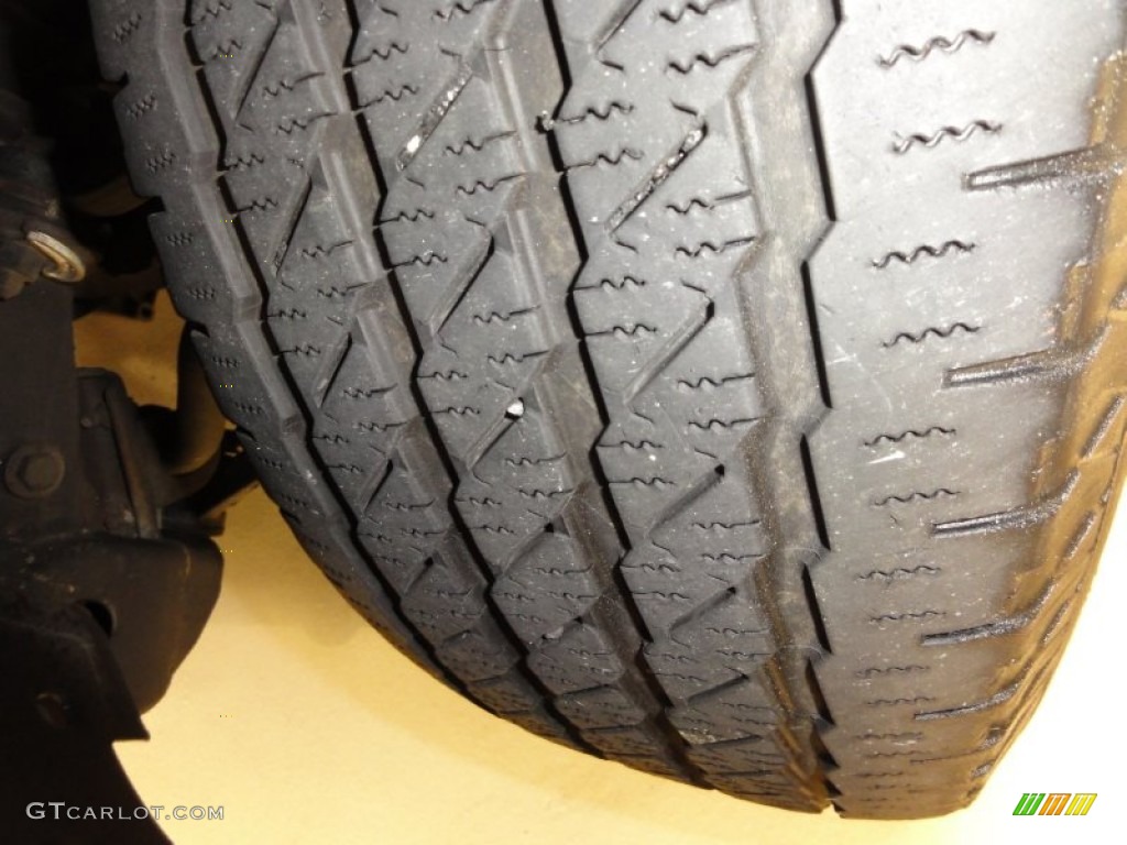 2003 Suburban 1500 LT 4x4 - Black / Tan/Neutral photo #30