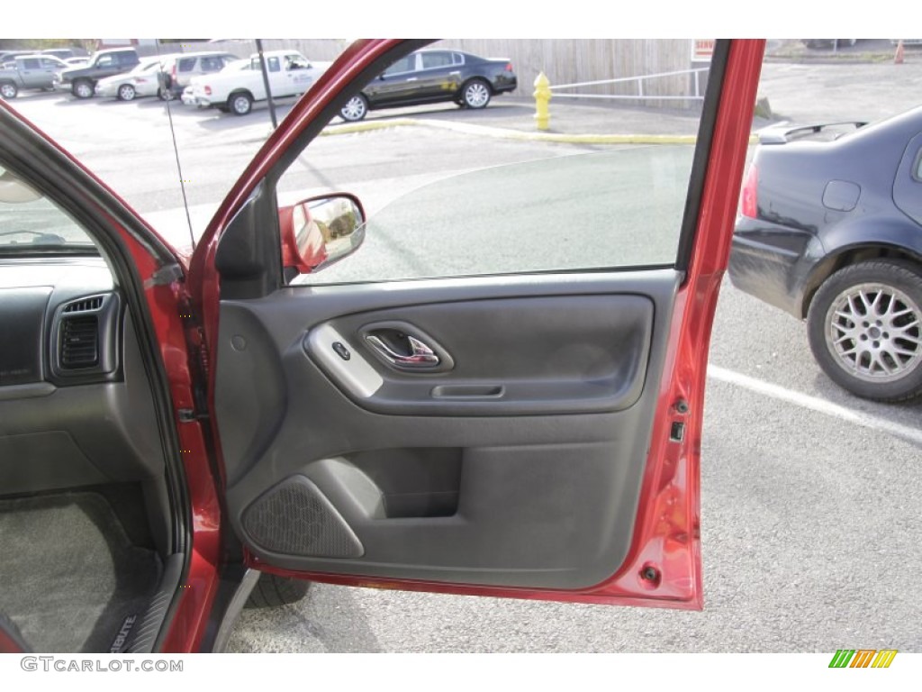 2006 Mazda Tribute s Dark Flint Gray Door Panel Photo #55230172