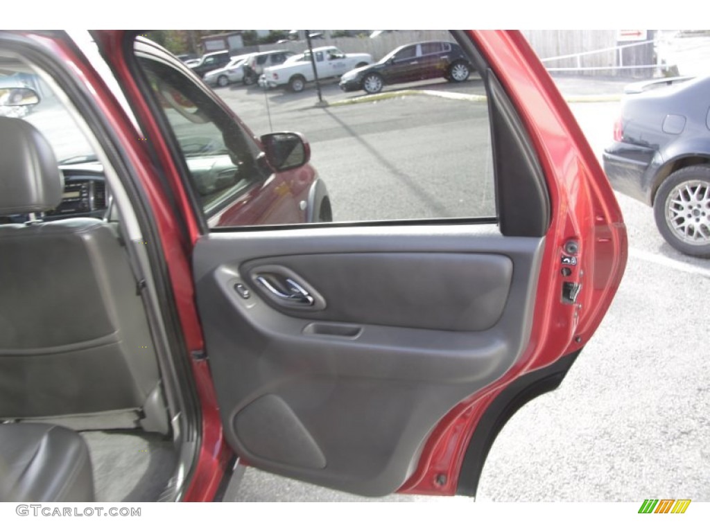 2006 Mazda Tribute s Dark Flint Gray Door Panel Photo #55230181