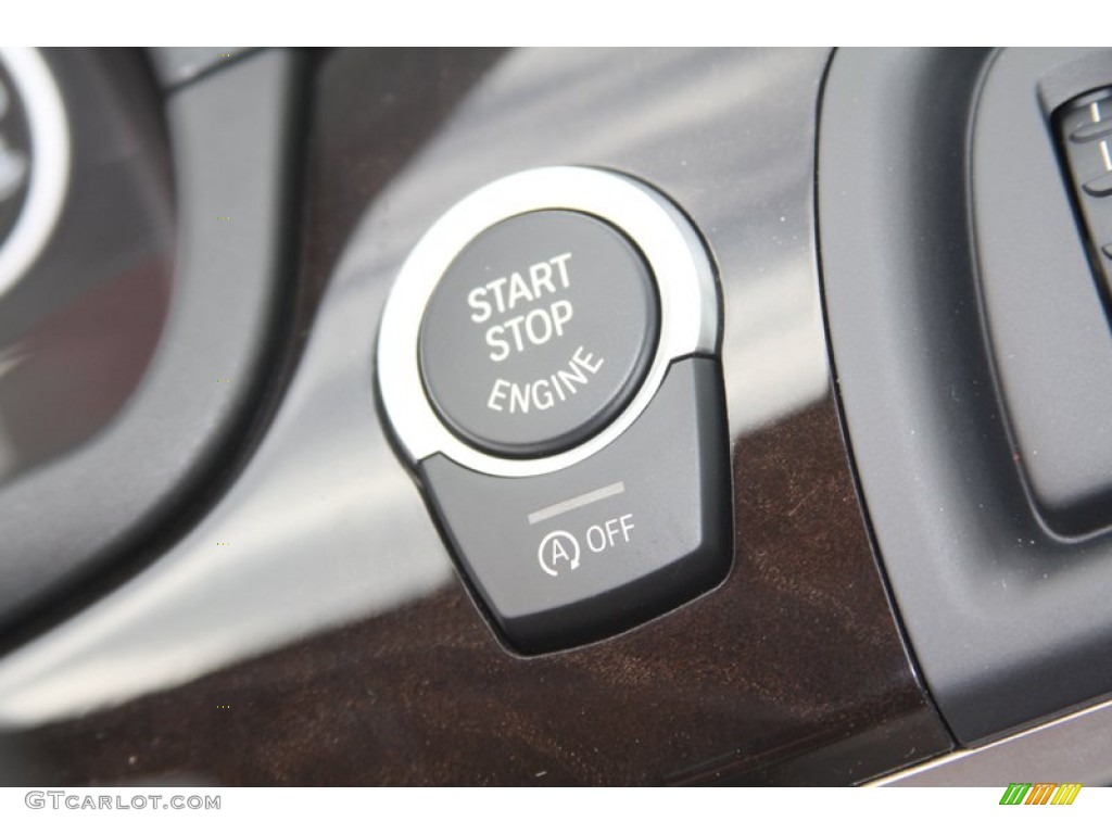 2012 BMW 5 Series 528i Sedan Controls Photo #55230337