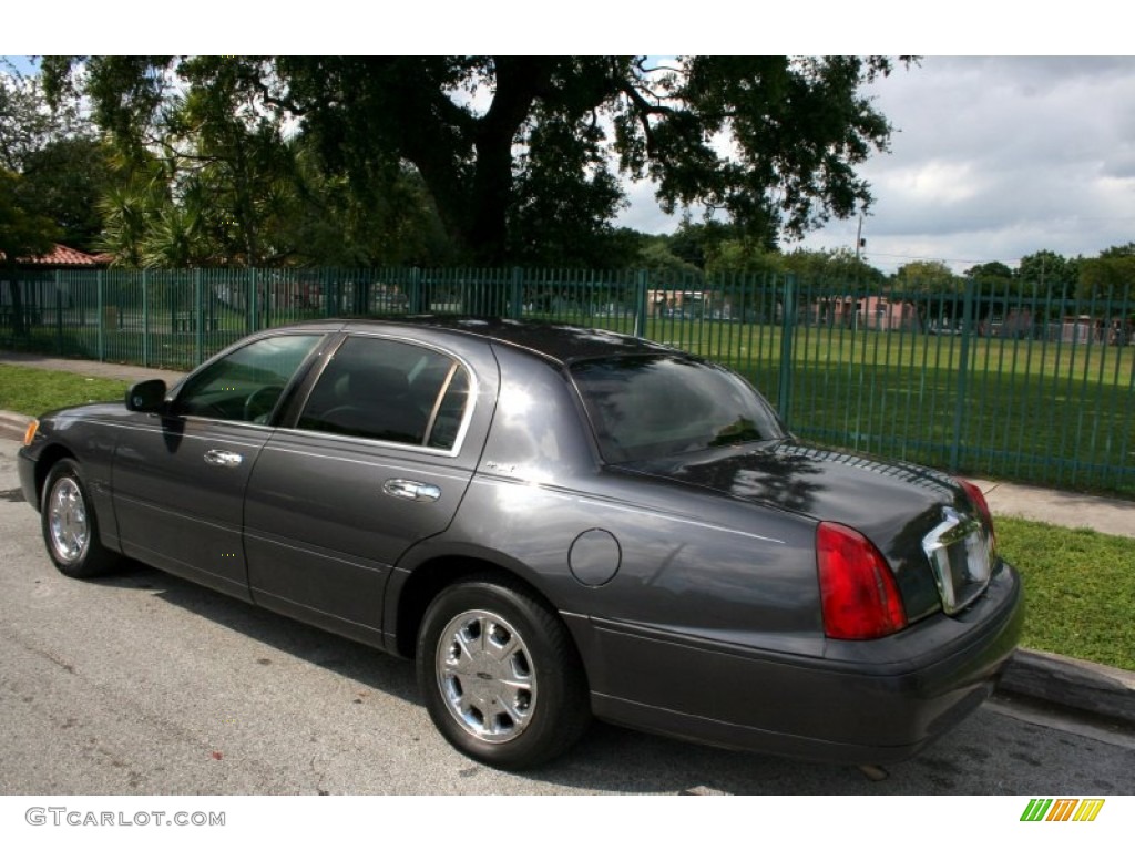 1998 Town Car Signature - Midnight Grey Metallic / Light Graphite photo #4