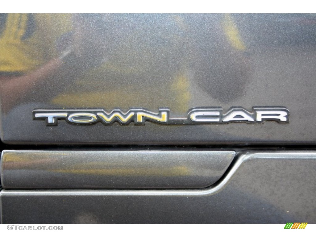 1998 Town Car Signature - Midnight Grey Metallic / Light Graphite photo #82