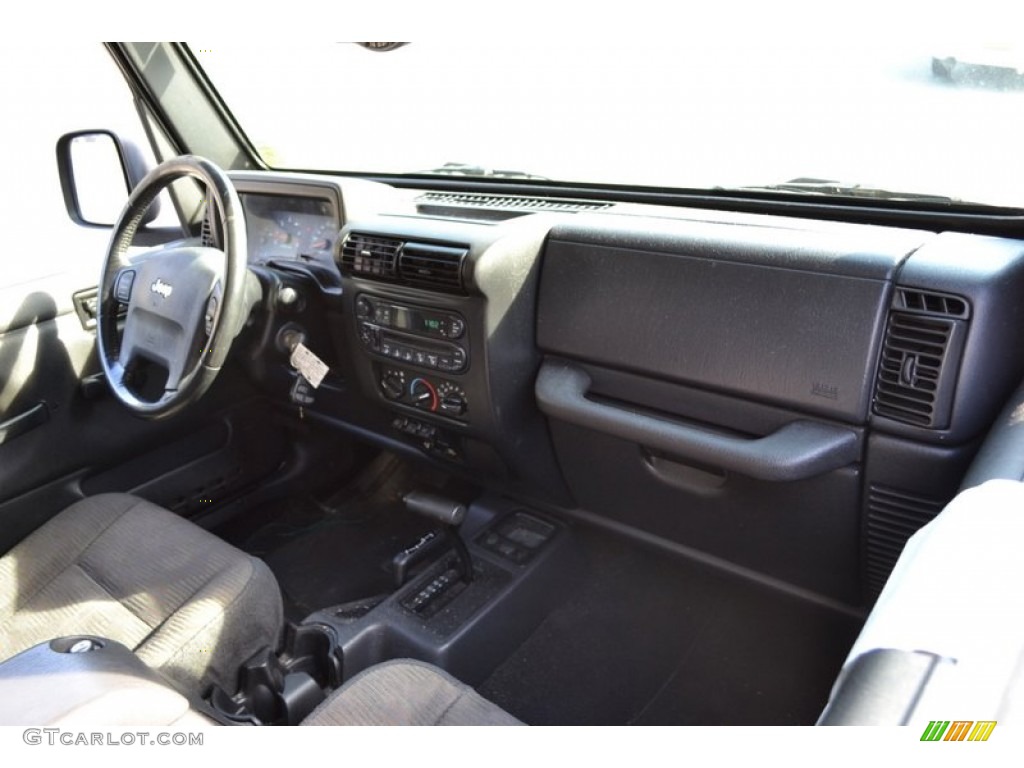 2004 Wrangler Unlimited 4x4 - Black / Dark Slate Gray photo #11