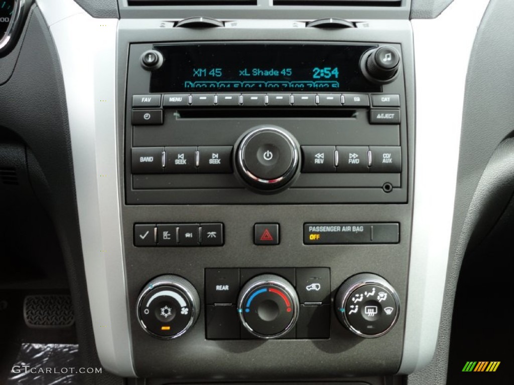 2012 Chevrolet Traverse LT AWD Controls Photo #55234609