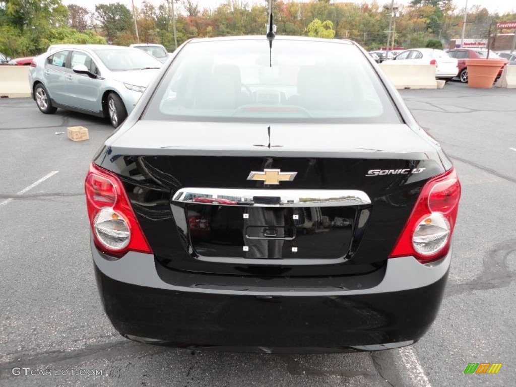 2012 Sonic LT Sedan - Black / Jet Black/Dark Titanium photo #6