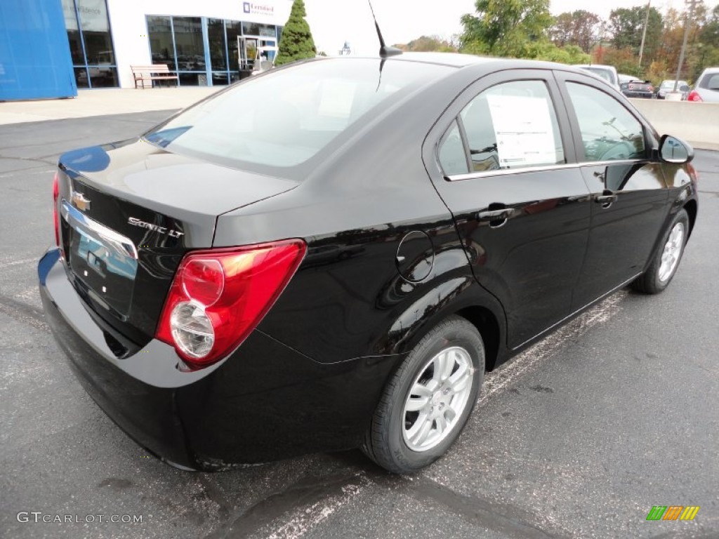 2012 Sonic LT Sedan - Black / Jet Black/Dark Titanium photo #7