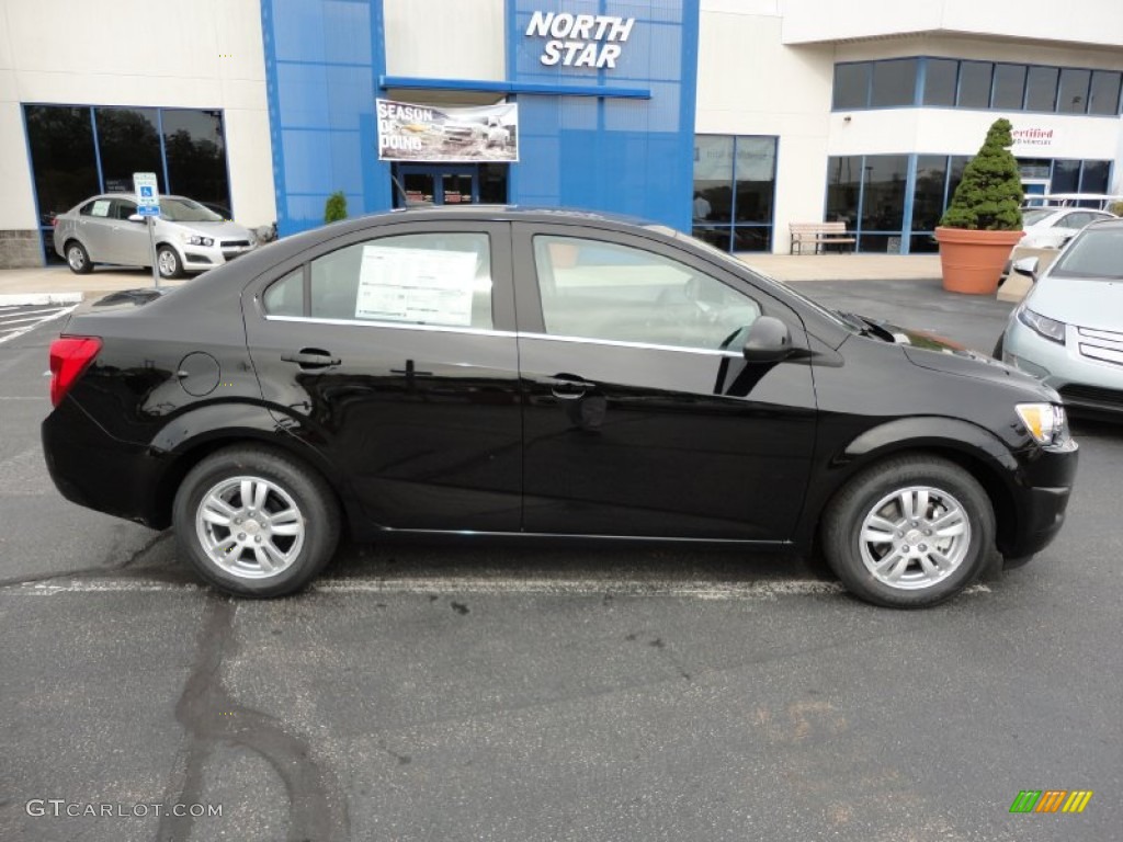 2012 Sonic LT Sedan - Black / Jet Black/Dark Titanium photo #8