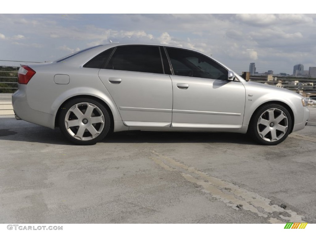 2005 S4 4.2 quattro Sedan - Light Silver Metallic / Black/Blue photo #7