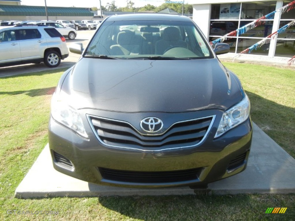 2010 Camry LE - Magnetic Gray Metallic / Ash Gray photo #2