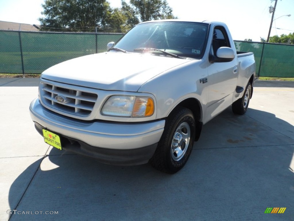 2003 F150 XL Sport Regular Cab - Silver Metallic / Medium Graphite Grey photo #7