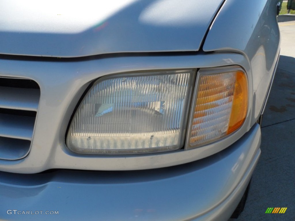 2003 F150 XL Sport Regular Cab - Silver Metallic / Medium Graphite Grey photo #9
