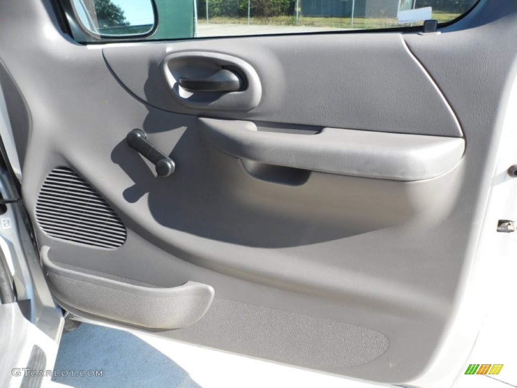 2003 F150 XL Sport Regular Cab - Silver Metallic / Medium Graphite Grey photo #23