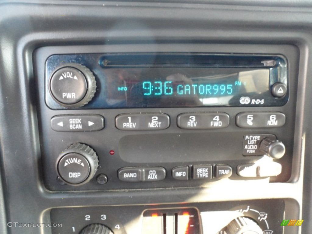 2003 GMC Sierra 1500 SLE Extended Cab Audio System Photo #55241402