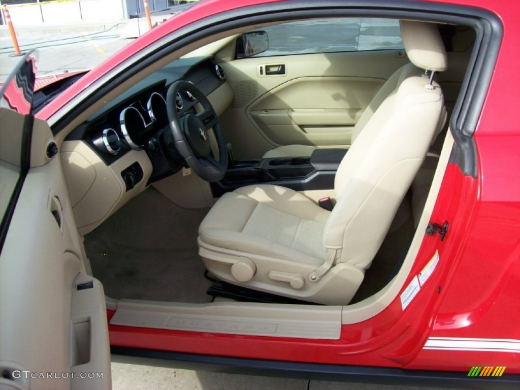 2005 Mustang V6 Deluxe Coupe - Torch Red / Medium Parchment photo #3