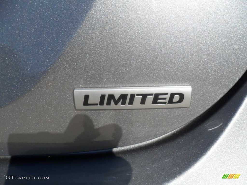 2012 Hyundai Elantra Limited Marks and Logos Photo #55243269