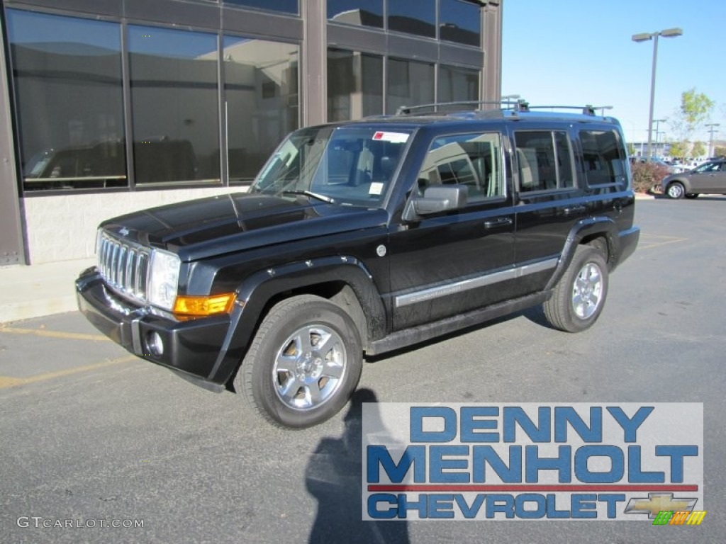 Brilliant Black Crystal Pearl Jeep Commander