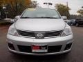 Brilliant Silver - Versa 1.8 S Hatchback Photo No. 3