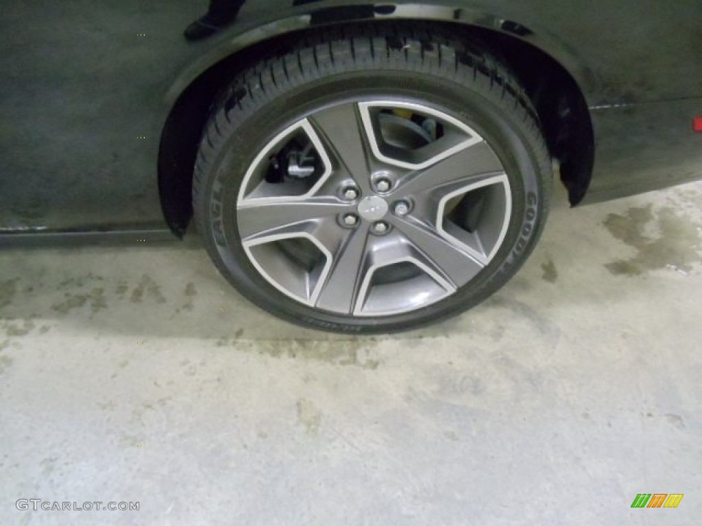 2012 Dodge Challenger R/T Classic Wheel Photo #55250551