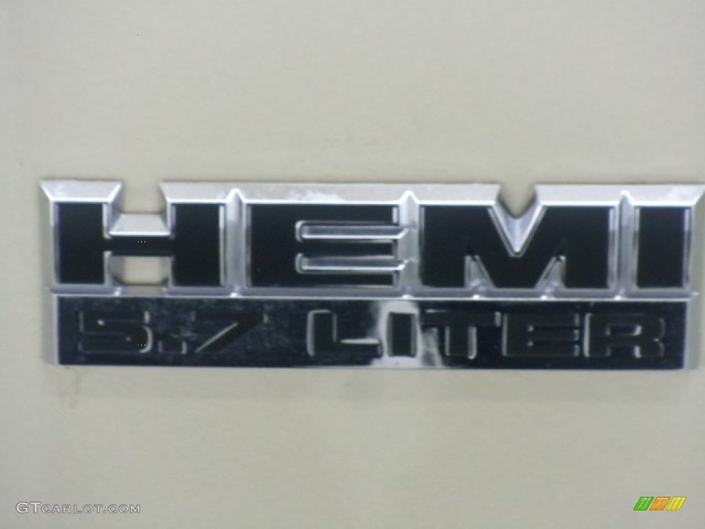 2011 Ram 1500 Big Horn Quad Cab 4x4 - White Gold / Dark Slate Gray/Medium Graystone photo #27