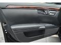 Black - S 550 Sedan Photo No. 17
