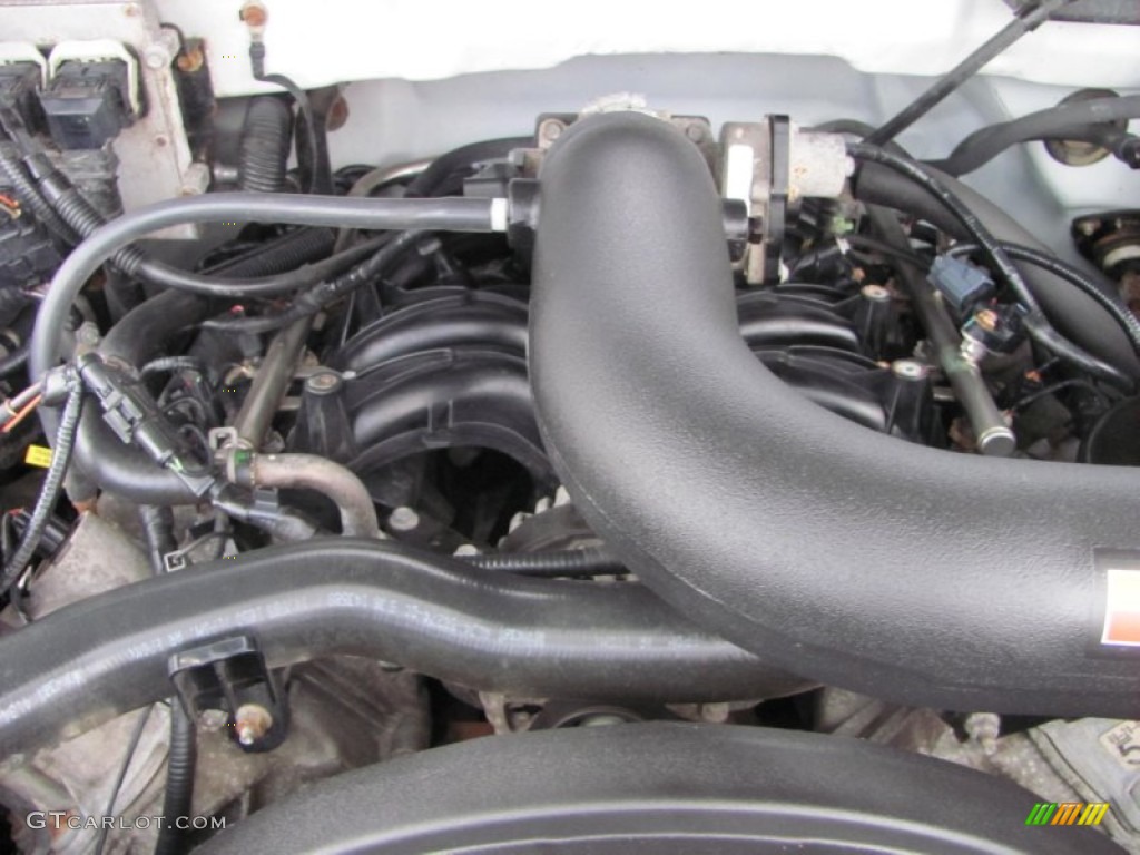 2006 F150 XLT SuperCrew 4x4 - Oxford White / Medium/Dark Flint photo #16