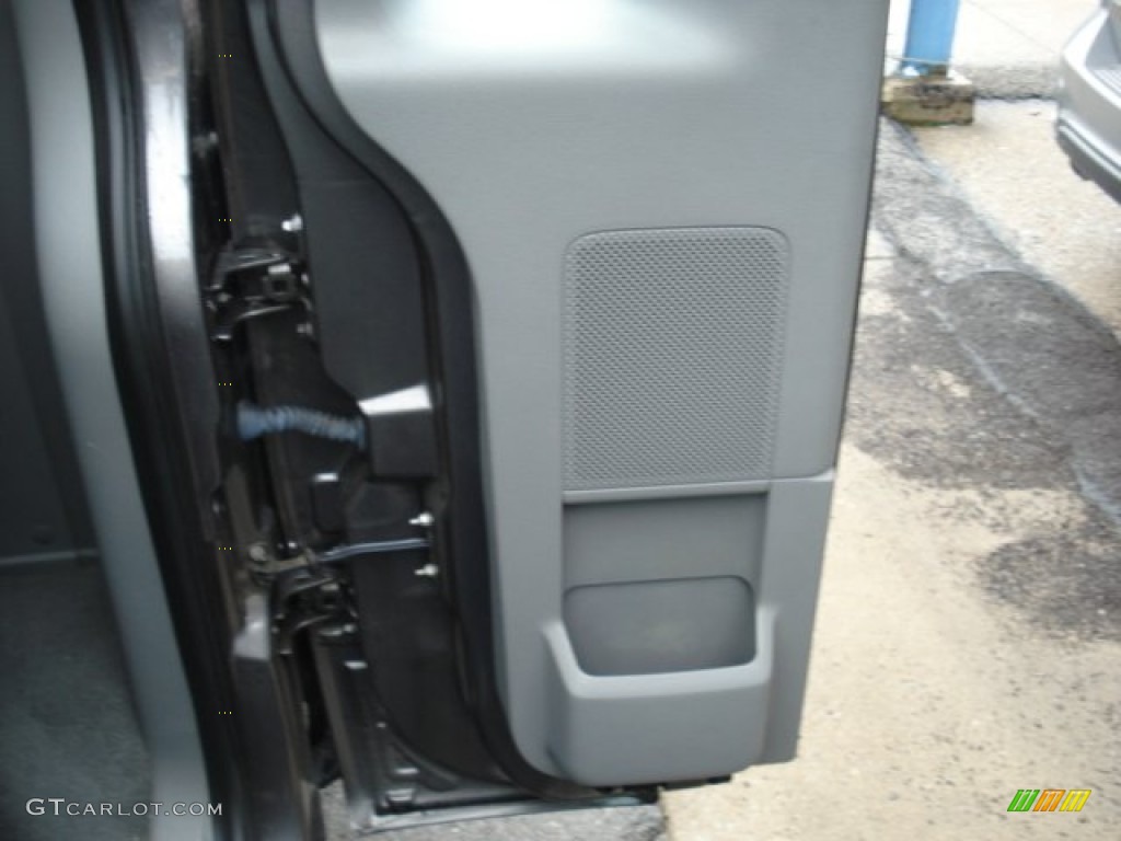 2006 F150 XLT Regular Cab 4x4 - Dark Shadow Grey Metallic / Medium Flint photo #17