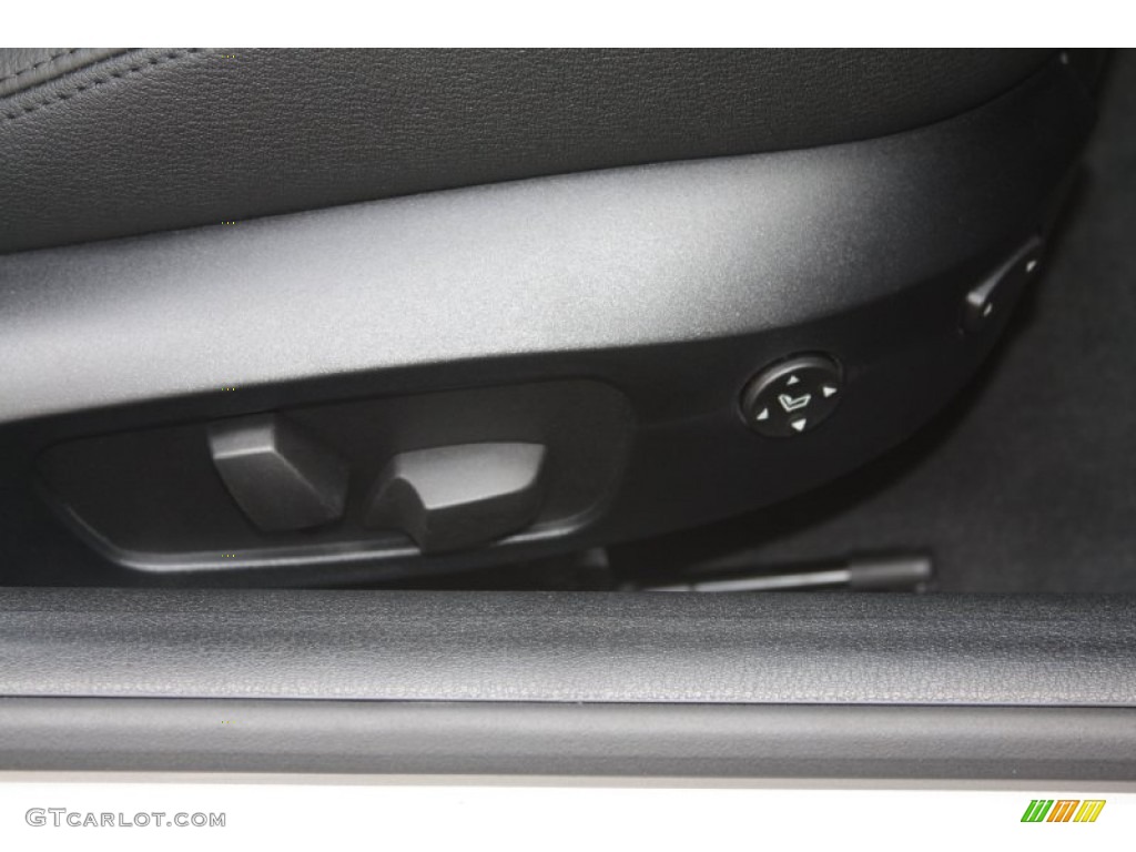 2011 Z4 sDrive35i Roadster - Titanium Silver Metallic / Black photo #40
