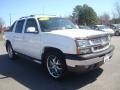 2005 Summit White Chevrolet Avalanche Z66  photo #7