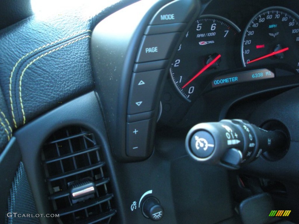 2009 Chevrolet Corvette Z06 GT1 Championship Edition Controls Photos