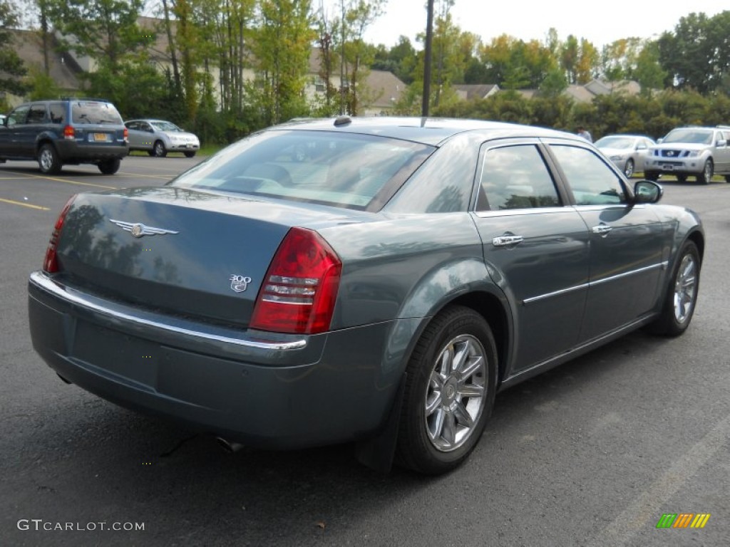 2005 300 C HEMI - Magnesium Pearl / Dark Slate Gray/Light Graystone photo #2