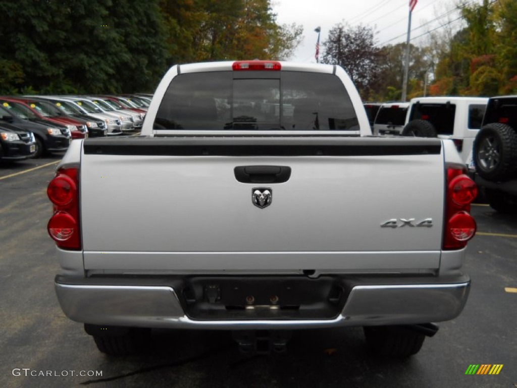 2007 Ram 1500 ST Quad Cab 4x4 - Bright Silver Metallic / Medium Slate Gray photo #17