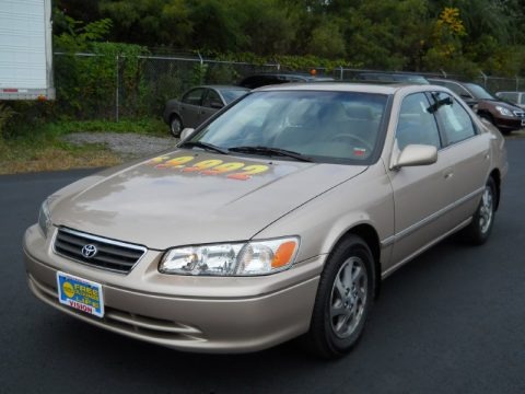 2001 Toyota Camry XLE Data, Info and Specs