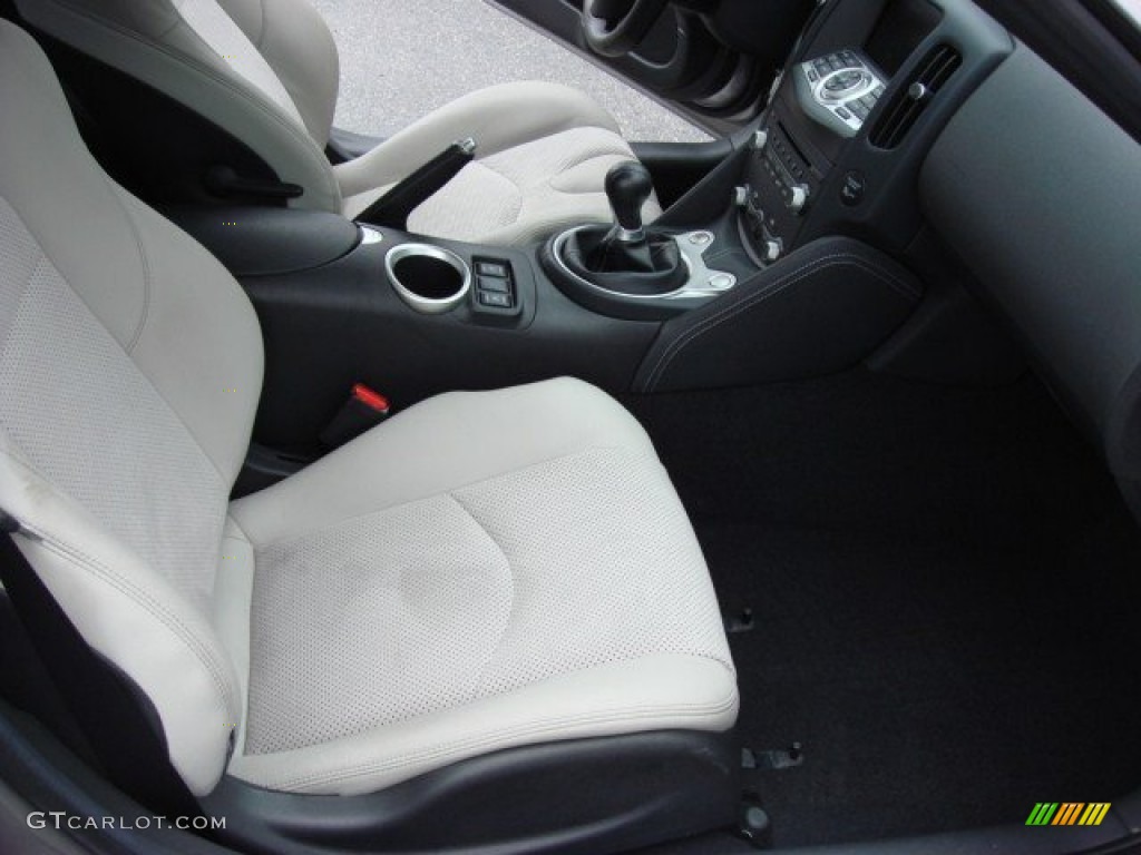 Gray Leather Interior 2010 Nissan 370Z Touring Coupe Photo #55267993
