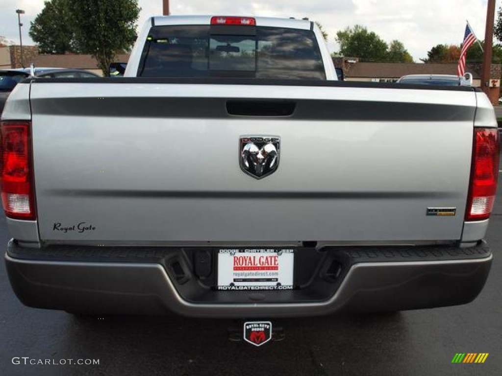 2009 Ram 1500 ST Regular Cab - Bright Silver Metallic / Dark Slate/Medium Graystone photo #6