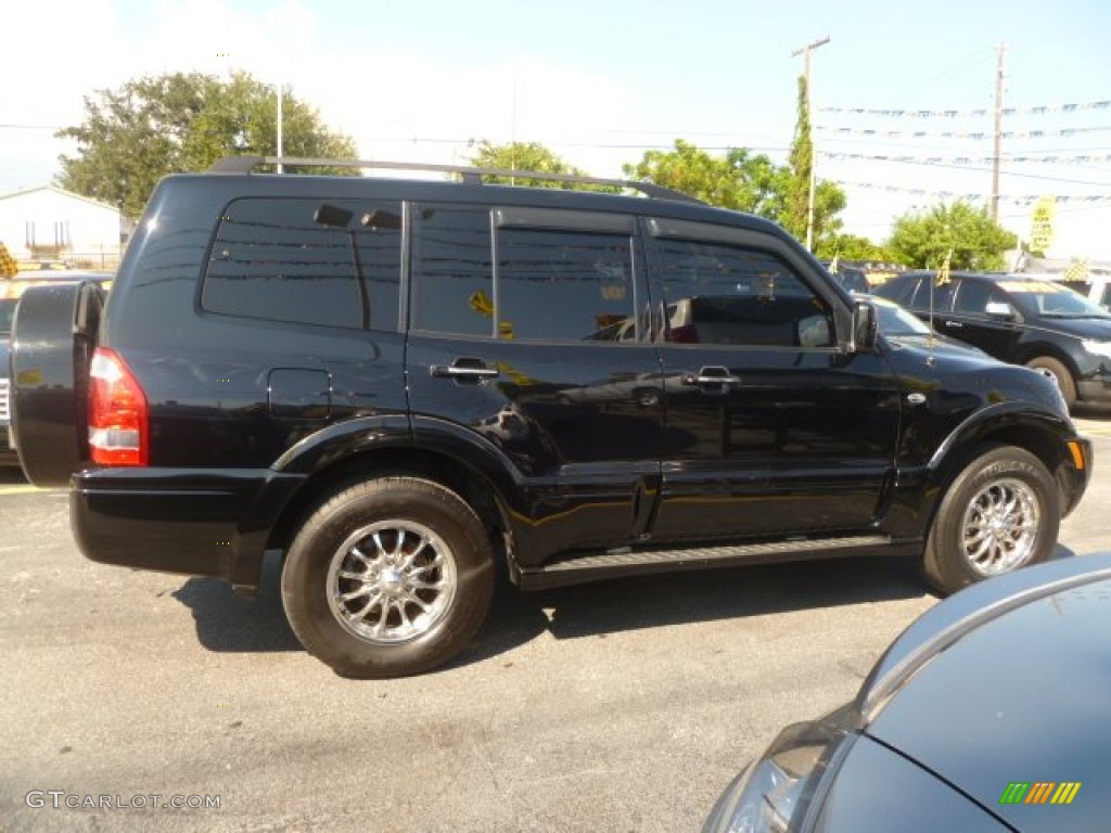 2006 Montero Limited 4x4 - Midnight Black / Charcoal photo #8