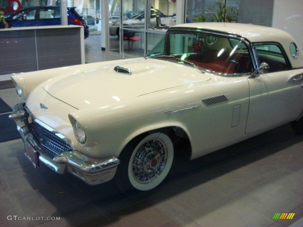 1957 Thunderbird Convertible - Colonial White / Flame Red photo #4