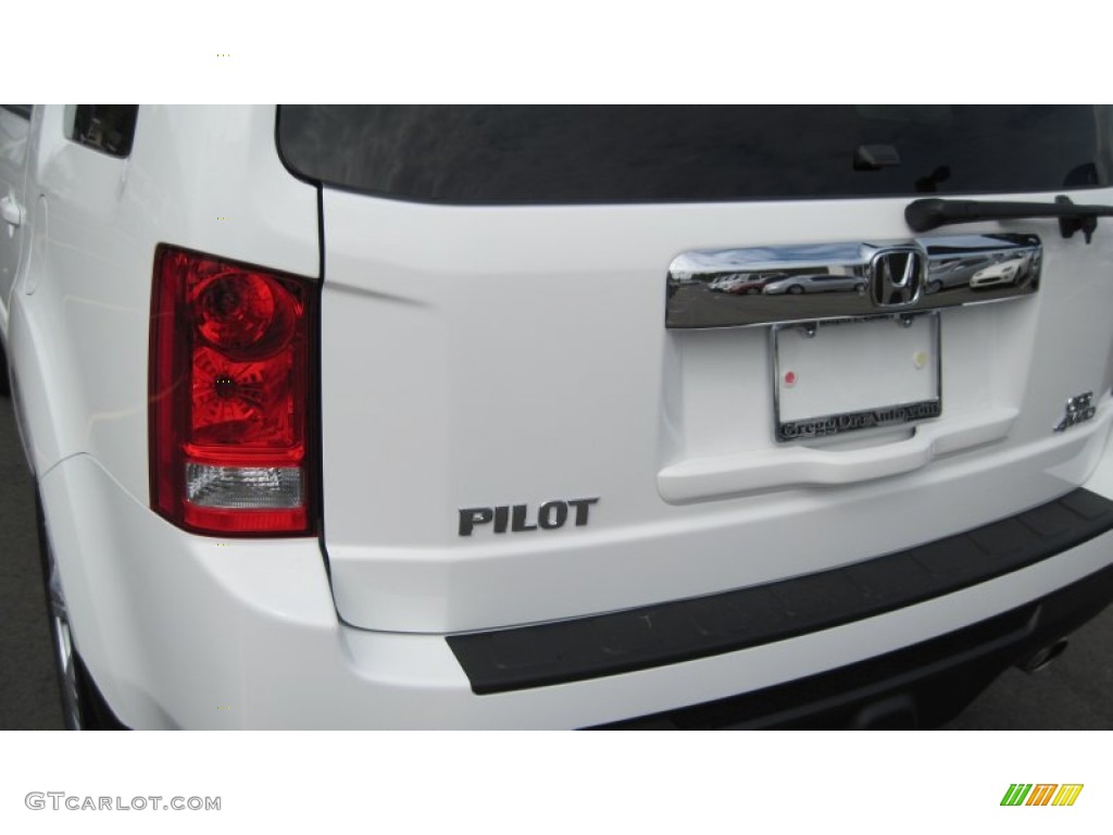 2012 Pilot EX-L 4WD - Taffeta White / Gray photo #16