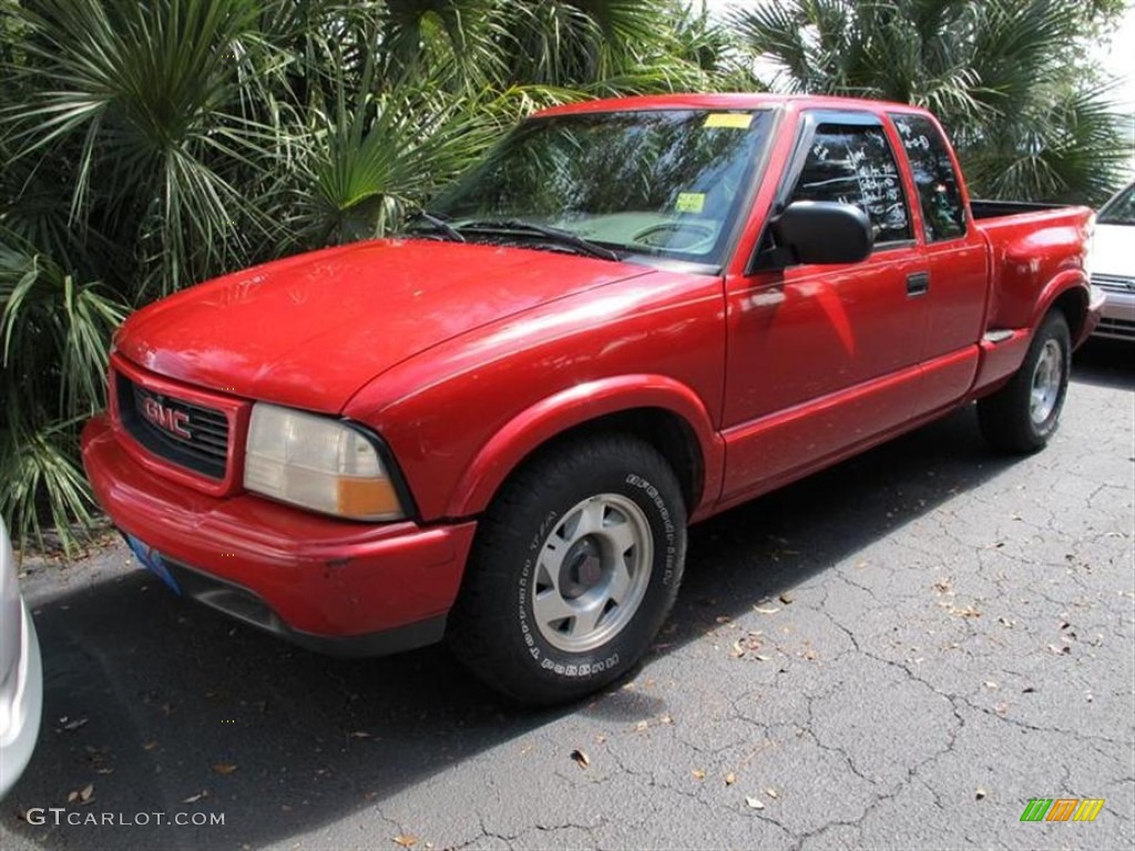 2001 Sonoma SLS Extended Cab - Fire Red / Pewter photo #4