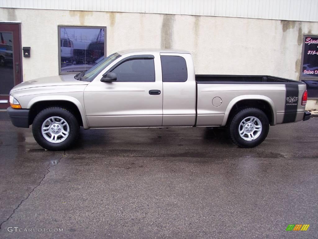 Light Almond Pearl Metallic Dodge Dakota