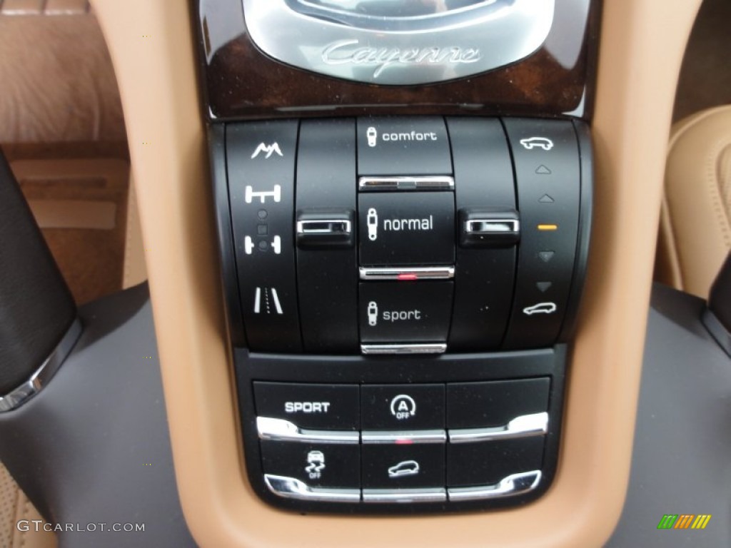 2012 Porsche Cayenne Turbo Controls Photo #55272593