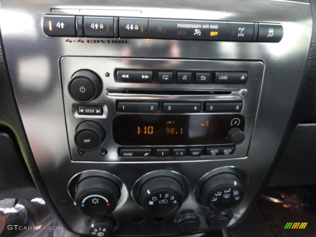 2008 Hummer H3 Standard H3 Model Controls Photo #55273304