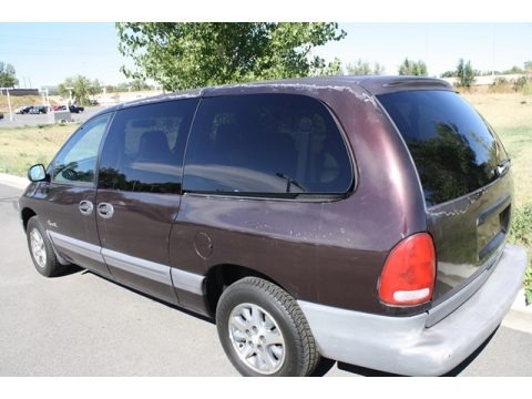 1996 Plymouth Grand Voyager SE Data, Info and Specs