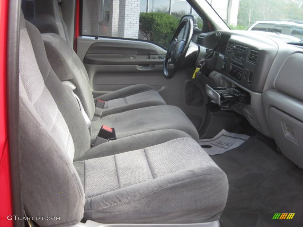2002 F350 Super Duty XLT Regular Cab 4x4 - Red / Medium Flint photo #2