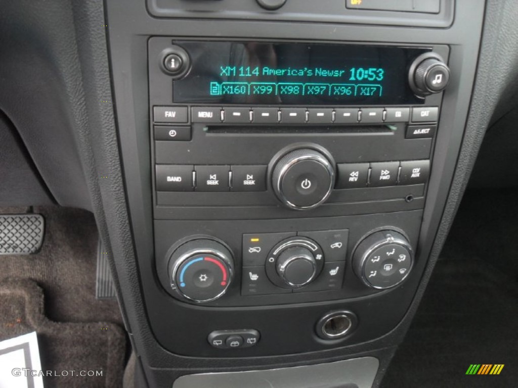 2011 HHR LT - Arctic Ice White / Ebony photo #11