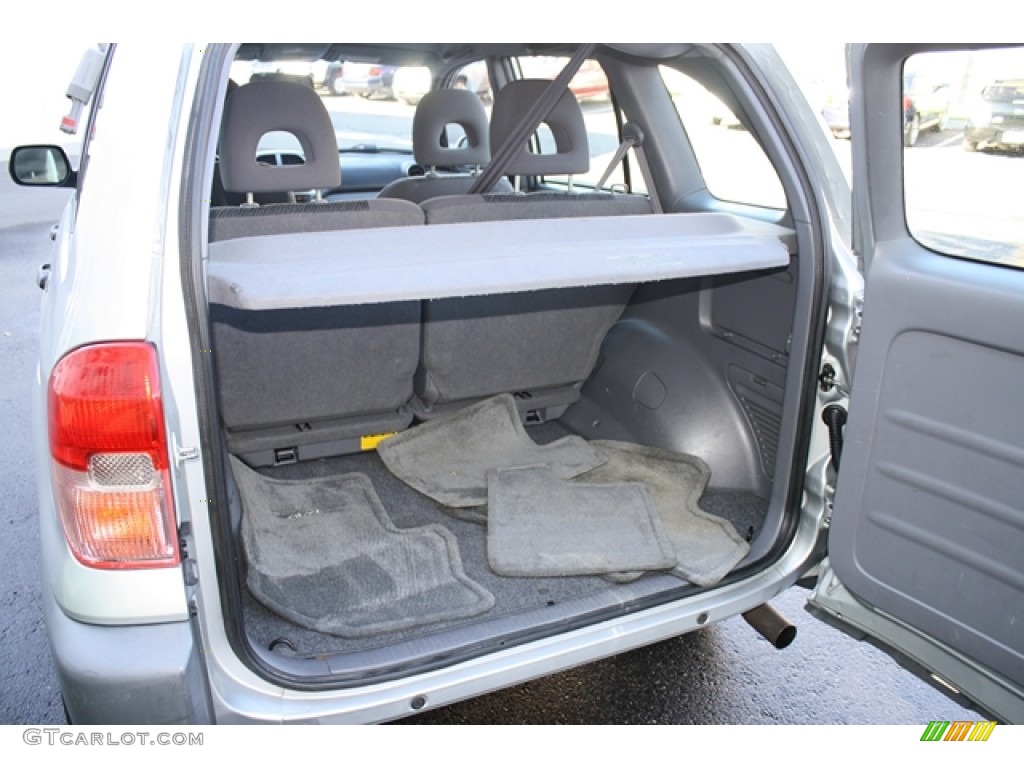 2001 Toyota RAV4 4WD Trunk Photos